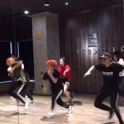 街舞成人表演视频大全,街舞成人表演视频大全精彩集锦