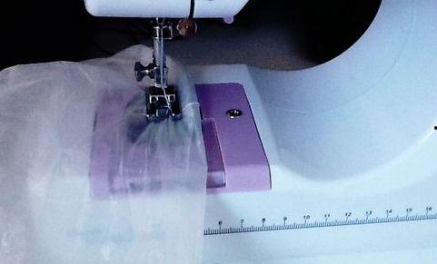 成人鞋套裁剪视频,轻松掌握成人鞋套制作技巧